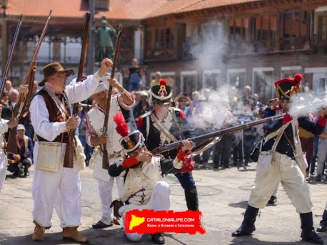 Историческая реконструкция 2 мая и Войной за независимость в Торрехоне-де-Ардос 2026: парад и битва на площади Майор 1 мая 2026