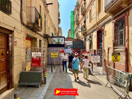Травесия де Сант Антони (Travessia de Sant Antoni) — «Травессария 51» (Travessària 51) — Феста Майор де Грасиа 2025 (Festa Major de Gràcia 2025)