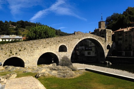 Фестиваль печенья Fira de la Galeta в Кампродоне (Каталония)