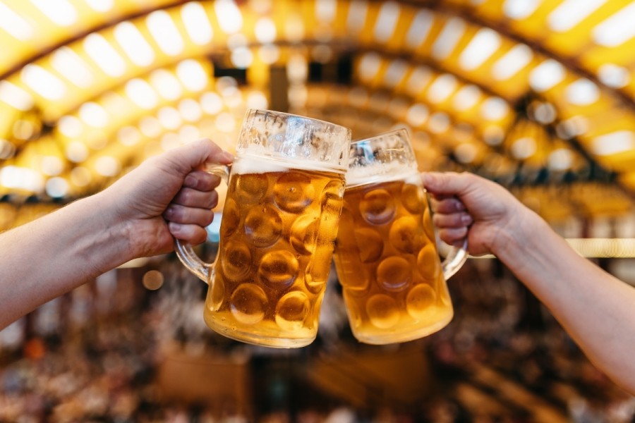 36-й Октоберфест в Калелье (Испания): музыка, пиво и баварские традиции на берегу моря