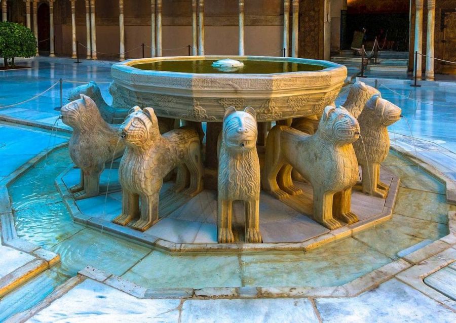 Дворец Комарес и Лос-Леонес / Palacio de Comares y Los Leones . 10 самых красивых дворцов в Испании 