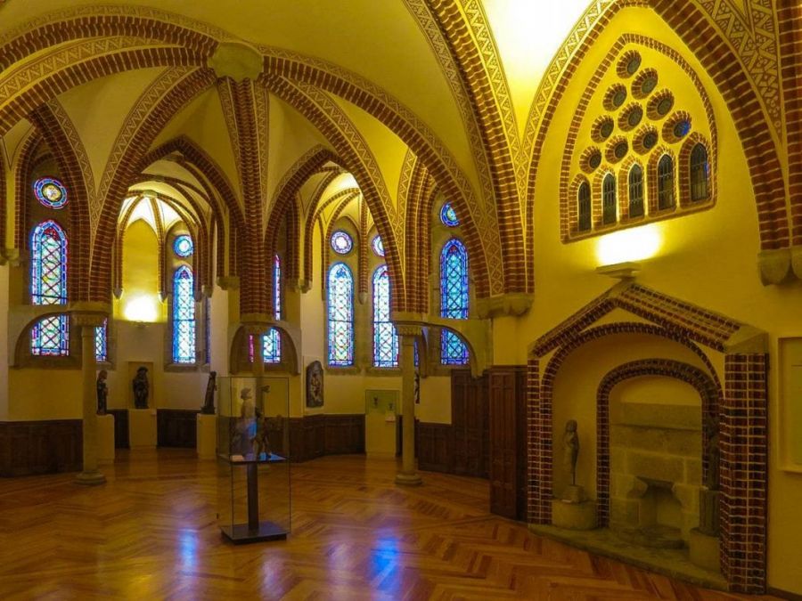 Епископский дворец Асторги / Palacio Episcopal de Astorga . 10 самых красивых дворцов в Испании 
