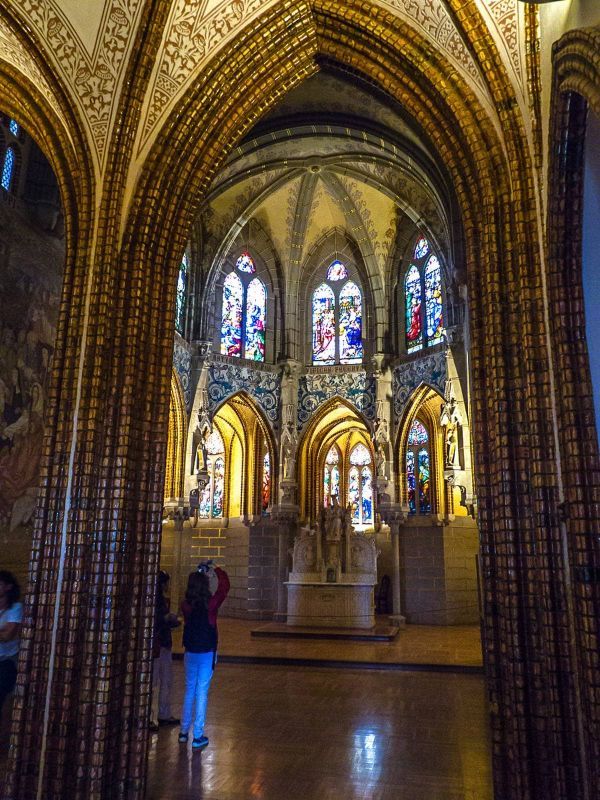 Епископский дворец Асторги / Palacio Episcopal de Astorga . 10 самых красивых дворцов в Испании 