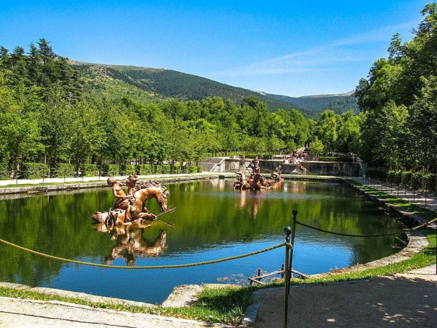 Королевский дворец Ла-Гранха-де-Сан-Ильдефонсо, Сеговия / Palacio Real de La Granja de San Ildefonso . 10 самых красивых дворцов в Испании 