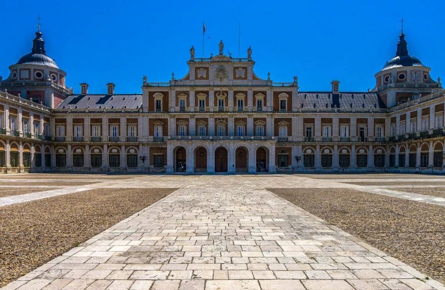 Королевский дворец, Мадрид / Palacio Real . 10 самых красивых дворцов в Испании 
