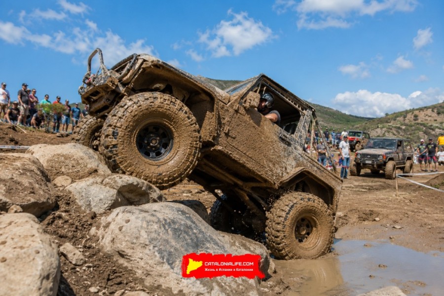 Внедорожный фестиваль 4x4 в Ольване: Super Truck, crawler RC и трассы