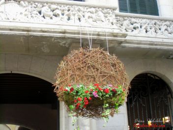 GIRONA Temps de Flors «Время Цветов/Фестиваль Цветов»