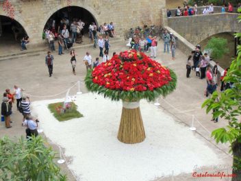 GIRONA Temps de Flors «Время Цветов/Фестиваль Цветов»