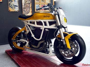 Unusual motorcycles in Unusual Places - Parking 64 / Необычные мотоциклы в необычных местах - Паркинг 64