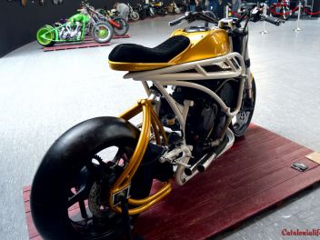 Unusual motorcycles in Unusual Places - Parking 64 / Необычные мотоциклы в необычных местах - Паркинг 64