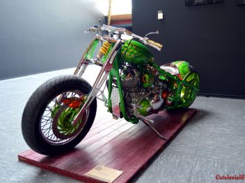 Unusual motorcycles in Unusual Places - Parking 64 / Необычные мотоциклы в необычных местах - Паркинг 64