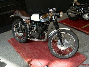 Unusual motorcycles in Unusual Places - Parking 64 / Необычные мотоциклы в необычных местах - Паркинг 64