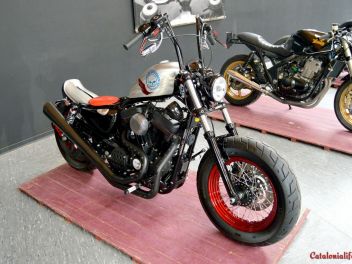 Unusual motorcycles in Unusual Places - Parking 64 / Необычные мотоциклы в необычных местах - Паркинг 64