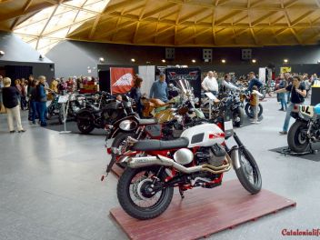 Unusual motorcycles in Unusual Places - Parking 64 / Необычные мотоциклы в необычных местах - Паркинг 64