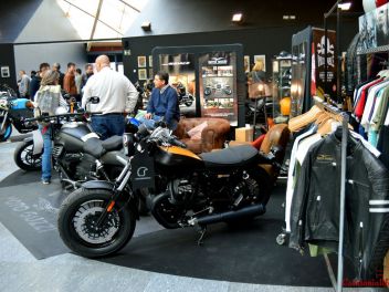 Unusual motorcycles in Unusual Places - Parking 64 / Необычные мотоциклы в необычных местах - Паркинг 64