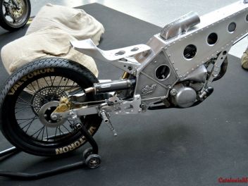 Unusual motorcycles in Unusual Places - Parking 64 / Необычные мотоциклы в необычных местах - Паркинг 64