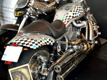 Unusual motorcycles in Unusual Places - Parking 64 / Необычные мотоциклы в необычных местах - Паркинг 64