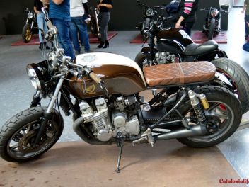 Unusual motorcycles in Unusual Places - Parking 64 / Необычные мотоциклы в необычных местах - Паркинг 64