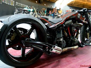 Unusual motorcycles in Unusual Places - Parking 64 / Необычные мотоциклы в необычных местах - Паркинг 64