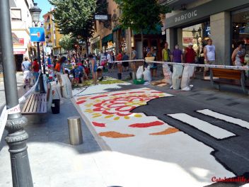 Ковры из цветов в Бланесе,Estores de Flors de Raval en Blanes, CATIFES DE FLORS NATURALS a Blanes 