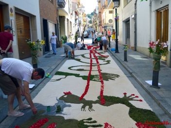 Ковры из цветов в Бланесе,Estores de Flors de Raval en Blanes, CATIFES DE FLORS NATURALS a Blanes 