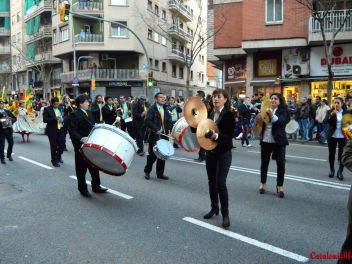 Фотоотчет с праздничного карнавала в Барселоне на улице Сантс (Sants) от 25.02.2017 (Гран-Руа-де-Карнавал де Сантс)