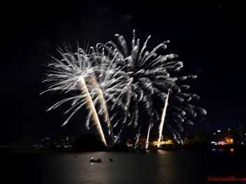 Фотоотчет со второго дня 47-го Международного конкурса фейерверков на Коста Брава - Пиротехника Tomàs, Валенсия, Испания /  Fotos de la segunda jornada de la 47ª Competencia Internacional de Fuegos Artificiales de la Costa Brava - Pirotecnia Tomàs, Valencia, España