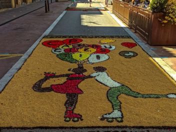 Фотоотчёт: Ковры из натуральных цветов в городе Арбусиес, 2021 / Catifes de flors naturals a Arbúcies, 2021 (Alfombras de flores naturales en Arbúcies, 2022)