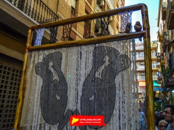 Фотоотчёт: Улица Ллибертат (carrer Llibertat) Рапа Нуй (Rapa Nui) - Феста Майор де Грасиа 2023 (Festa Major de Gràcia 2023)