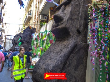 Фотоотчёт: Улица Ллибертат (carrer Llibertat) Рапа Нуй (Rapa Nui) - Феста Майор де Грасиа 2023 (Festa Major de Gràcia 2023)