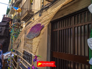 Фотоотчёт: Улица Ллибертат (carrer Llibertat) Рапа Нуй (Rapa Nui) - Феста Майор де Грасиа 2023 (Festa Major de Gràcia 2023)