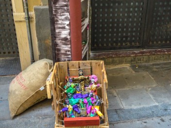 Фотоотчёт: Травессия де Сант Антони (Travessia de Sant Antoni) Переправа через Новый Орлеан (Travessia de New Orleans) - Феста Майор де Грасиа 2023 (Festa Major de Gràcia 2023)
