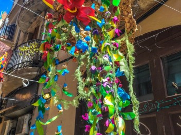 Фотоотчёт: Улица Ллибертат (carrer Llibertat) Рапа Нуй (Rapa Nui) - Феста Майор де Грасиа 2023 (Festa Major de Gràcia 2023)