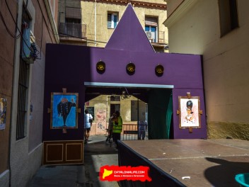 Фотоотчёт: Улица Ллуис Вивес (carrer Lluís Vives) Миньоны (Minions) - Феста Майор де Грасиа 2023 (Festa Major de Gràcia 2023)