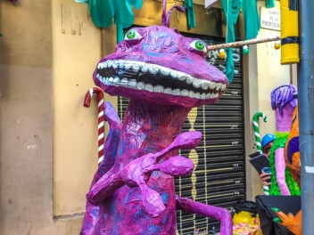 Фотоотчёт: Улица Провиденсия (carrer Providència) Provi Inc - Феста Майор де Грасиа 2023 (Festa Major de Gràcia 2023)