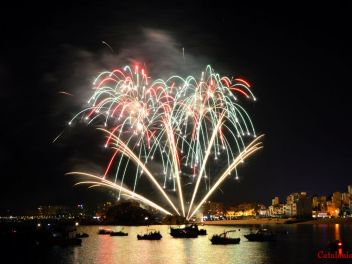 46-ой Международный конкурс фейерверков на Коста Брава, 2016 - Пиротехника FIREWORKS LIETO S.R.L, провинция Неаполь, Италия / 46e Concurs Internacional de Focs D'artifici de la Costa Brava, 2016 - Pirotecnia FIREWORKS LIETO S.R.L, Provincia de Nápoles, Italia 