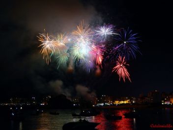 46-ой Международный конкурс фейерверков на Коста Брава, 2016 - Пиротехника FIREWORKS LIETO S.R.L, провинция Неаполь, Италия / 46e Concurs Internacional de Focs D'artifici de la Costa Brava, 2016 - Pirotecnia FIREWORKS LIETO S.R.L, Provincia de Nápoles, Italia 