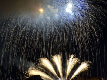 46-ой Международный конкурс фейерверков на Коста Брава, 2016 - Пиротехника FIREWORKS LIETO S.R.L, провинция Неаполь, Италия / 46e Concurs Internacional de Focs D'artifici de la Costa Brava, 2016 - Pirotecnia FIREWORKS LIETO S.R.L, Provincia de Nápoles, Italia 