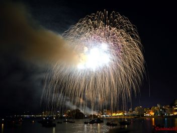 46-ой Международный конкурс фейерверков на Коста Брава, 2016 - Пиротехника FIREWORKS LIETO S.R.L, провинция Неаполь, Италия / 46e Concurs Internacional de Focs D'artifici de la Costa Brava, 2016 - Pirotecnia FIREWORKS LIETO S.R.L, Provincia de Nápoles, Italia 