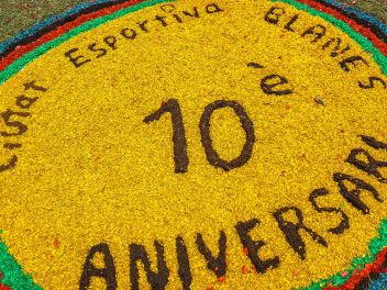 Фотоотчет: Ковры из цветов в Бланесе (Catifes de Flors de Corpus a Blanes / Las alfombras de flores del Corpus en Blanes), 2021