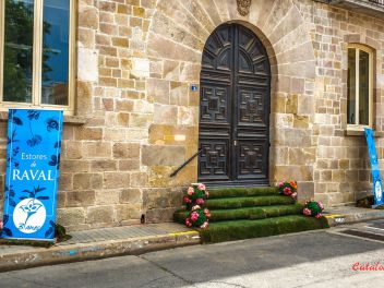 Фотоотчет: Ковры из цветов в Бланесе (Catifes de Flors de Corpus a Blanes / Las alfombras de flores del Corpus en Blanes), 2021