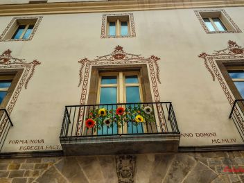 Фотоотчет: Ковры из цветов в Бланесе (Catifes de Flors de Corpus a Blanes / Las alfombras de flores del Corpus en Blanes), 2021