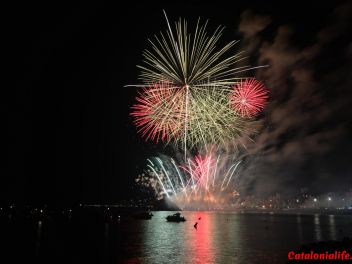 Фотоотчет: 49-ой Международный конкурс фейерверков на Коста Брава, Бланес 2019 - 1-ый день