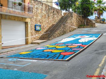 Ковры из цветов в Бланесе, 2018 (Les Catifes de Flors del Corpus a Blanes, 2018)