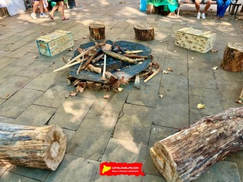 Пласа Ровира и Триас (Plaça Rovira i Trias) — «Хале Ровира» (Hale Rovira) — Феста Майор де Грасиа 2025 (Festa Major de Gràcia 2025)