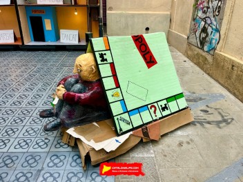 Улица Сьюдад Реаль (Carrer de Ciudad Real) — «Рапиньяполис» (Rapinyàpolis) — Феста Майор де Грасиа 2025 (Festa Major de Gràcia 2025)