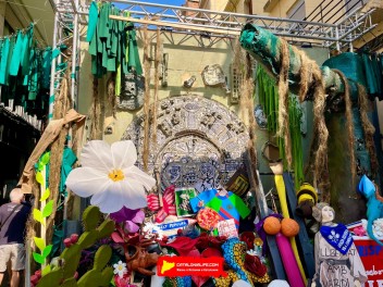 Улица Верди (Carrer de Verdi) — «Сельва Верди Майя» (Selva Verdi Maya) — Феста Майор де Грасиа 2025 (Festa Major de Gràcia 2025)