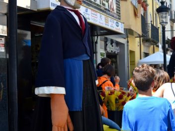 Сант Джорди или День Святого Георгия в Бланесе/El Día de Sant Jordi (Каталония/Catalonia)