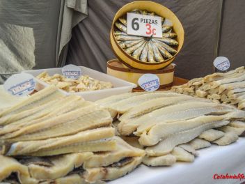 Фестиваль Сан Антонио в Англесе, 2019: Магазины и палатки с натуральными продуктами на улице Индустриальной (часть #2)