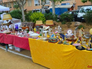 III Ярмарка антиквариата в Бланесе (III Fira d'antiguitats Mas Enlaire)